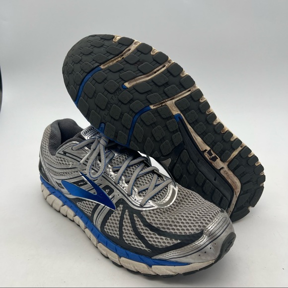 brooks beast size 15